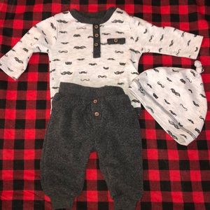 0/3 month mustache outfit